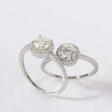 Cargar imagen en el visor de la galería, Anillo Alianza pizza moissanite 6mm de alta calidade en plata925.
Características principales:
Material: Fabricado en plata de ley 925 de alta calidad, con un lujoso baño de rodio para un brillo duradero. La plata de ley 925 es un metal ligero compuesto por un 92,5 % de plata pura. Es muy resistente y está diseñado para el uso diario. Piedras:
Moissanita: Utilizamos una variedad de moissanitas de alta calidad, seleccionadas por su belleza y durabilidad.
Tamaño de la piedra: 6mm
Hipoalergénico: Libre de