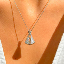 Cargar imagen en el visor de la galería, Collar Nuestra Señora Aparecida Plata 925, una joya perfecta para todo los dias