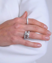 Cargar imagen en el visor de la galería, Moissanite - Alianza Solitario Plata 925