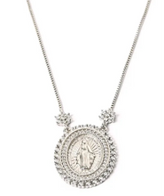 Cargar imagen en el visor de la galería, Collar religioso en plata