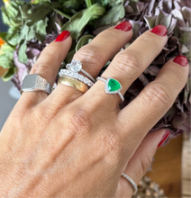Cargar imagen en el visor de la galería, Anillo triángulo Esmeralda Plata925
