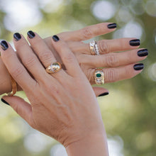 Cargar imagen en el visor de la galería, Anillo Textura Verde
