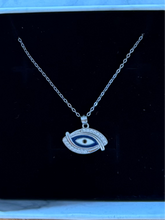 Cargar imagen en el visor de la galería, Collar Ojo griego Pestaña plata925

