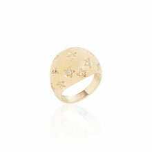 Cargar imagen en el visor de la galería, Anillo estrella Dorado
