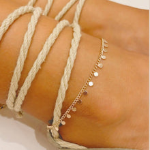 Cargar imagen en el visor de la galería, Tobillera Medallas Redondas Dorada
