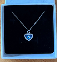 Cargar imagen en el visor de la galería, Collar Ojo griego Corazón plata925

