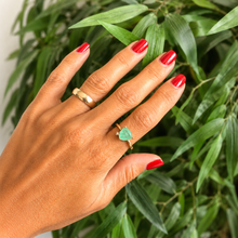 Cargar imagen en el visor de la galería, Anillo-esmeralda-colombiana

