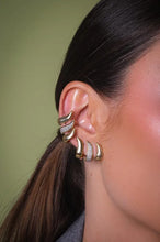 Cargar imagen en el visor de la galería, Earcuff &amp; Piercing Spike Dorado
