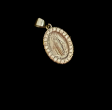 Cargar imagen en el visor de la galería, Colgante da medalla milagrosa en moisanite plata 925
