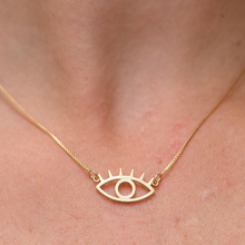 Cargar imagen en el visor de la galería, Collar Ojo griego vazado plata 925 en baño de oro18k. collar 45cm.

Joyas hipoalegenicas y sin niquel.

 
