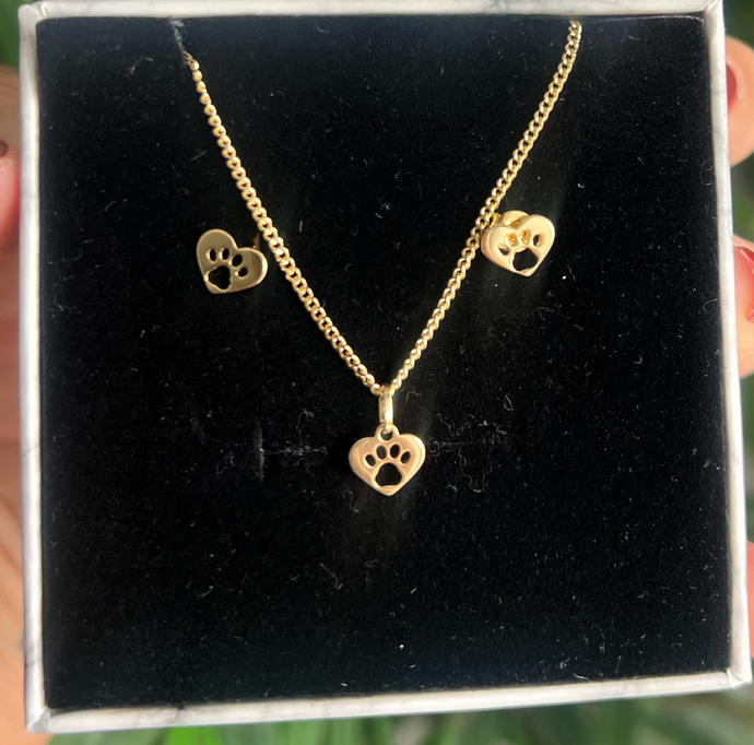Conjunto Pegatitas Corazón kids en baño de oro de 18k, joyas hipoalergenicas y sin niquel