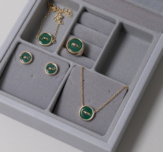 Conjunto Botón Verde Oro