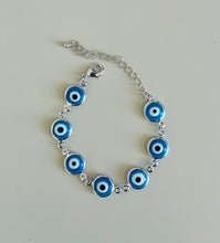 Cargar imagen en el visor de la galería, Pulsera Ojo griego resina azul
