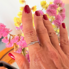 Cargar imagen en el visor de la galería, Anillo prego Circonitas
