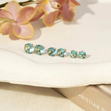 Cargar imagen en el visor de la galería, Mini pendiente London Blue redondo Dorado
