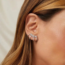 Cargar imagen en el visor de la galería, Pendiente Onda corazones Plata 925
