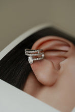 Cargar imagen en el visor de la galería, Earcuff Lineas Circonita Plata
