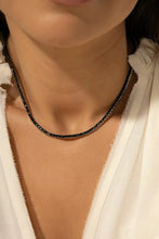 Cargar imagen en el visor de la galería, Collar Riviere Black plata
