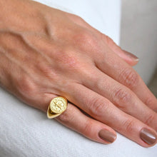 Cargar imagen en el visor de la galería, Mini Anillo San Benedito Oro
