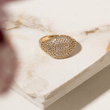 Cargar imagen en el visor de la galería, Mini Anillo Circonitas Dorado

