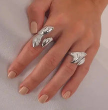 Cargar imagen en el visor de la galería, Anillo orgánico plata rodio 
