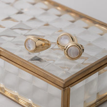 Cargar imagen en el visor de la galería, Anillo ajustable corazón super estiloso en baño de oro 18k.

Tam 16 Brasil (6,5 / 7 USA)

joyas hipoalergenicas y sin niquel.
