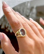 Cargar imagen en el visor de la galería, anillo cristal topacio en baño de oro 18k
