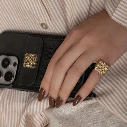 anillo super moderno e leve formato cuadrado tranzado