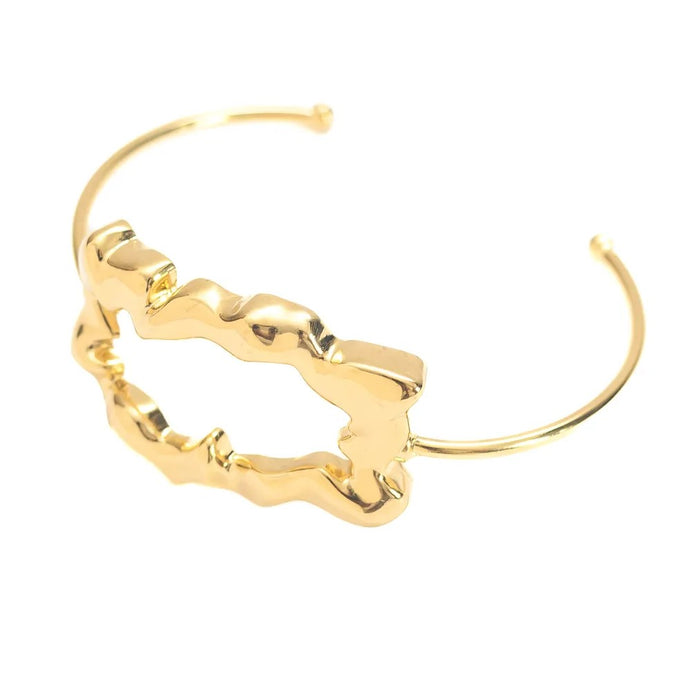 Bracelete martillado en baño de oro18k