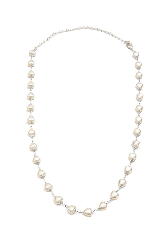 Collar delicado corazones perla en baño de rodio o en baño de oro 18k  40 cm + 5 cm ajustable.  Tenemos pulsera y pendientes para conjunto.  Joyas Hipoalergénicas y sin níquel