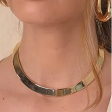Cargar imagen en el visor de la galería, Choker Aro Dorada o Plata ajustable
