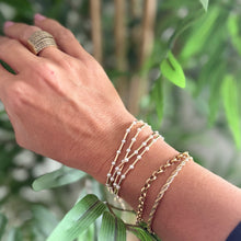 Cargar imagen en el visor de la galería, Colar o pulsera Largo canutillo perlas en Baño de Oro18k - 80cm
