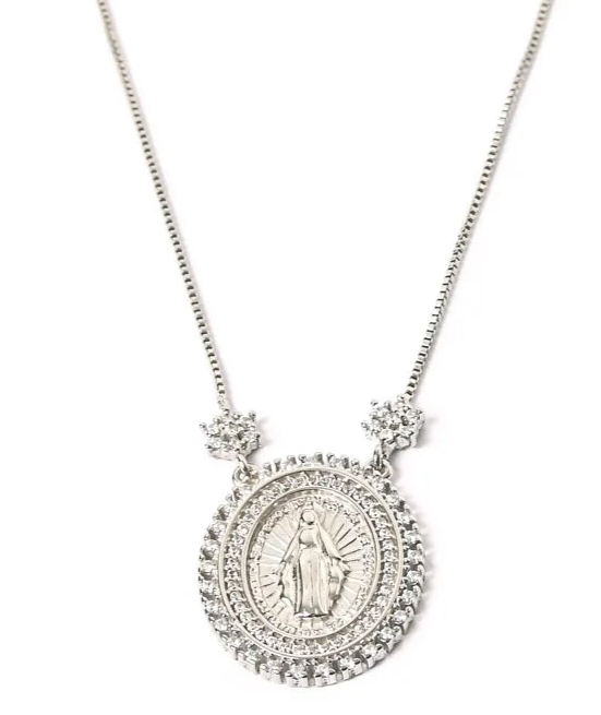 Collar religioso en plata