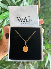 Cargar imagen en el visor de la galería, Colar raqueta pádel em aço inoxidável em banho de ouro18k ou banho de rodio

Gola 45cm. Joya hipoalergênica e sem niquel.
