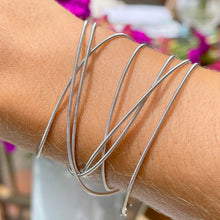 Cargar imagen en el visor de la galería, Collar Pulsera modelo cuerda guitarra en plata o en baño de oro 18k
