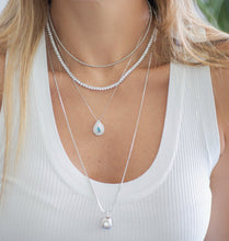 Cargar imagen en el visor de la galería, Collar Riviere circonitas blancas 3 puntos en baño de rodio!

3mm 42cm. Cierre de joya.

joyas hipoalergénicas y sin níquel una verdadera joya&nbsp;
