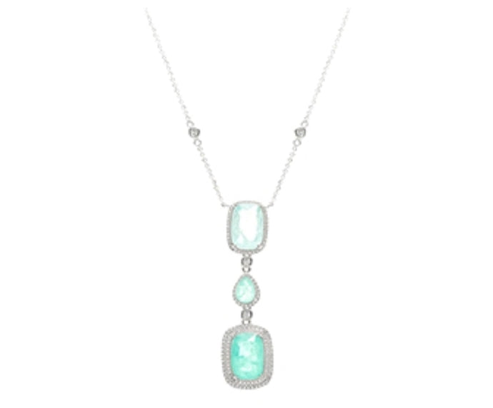 Collar largo turmalina em banho de rodio.

Joyas chiques para elevar seu look todos os dias.