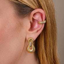 Cargar imagen en el visor de la galería, Earcuff Gomos Fino Dorado o Plata
