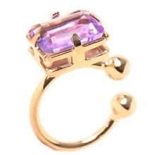 Cargar imagen en el visor de la galería, Earcuff &amp; piercing fake Violeta cuadrado en baño de oro. Precio unidad.

Super comodo.

Joyas hipoalergénicas y sin níquel 
