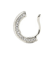 Cargar imagen en el visor de la galería, &lt;p&gt;Earcuff fino plata con mini circonitas cravejadas en baño de rodio.&lt;/p&gt; &lt;p&gt;Super comodo.&lt;/p&gt;
