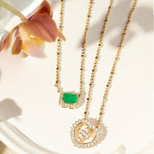 Cargar imagen en el visor de la galería, Collar Escapulario Esmeraldas
