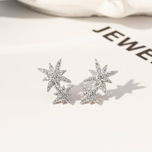 Cargar imagen en el visor de la galería, Pendiente estrellas doble en plata925.

Super fashion e confortável.

Joyas hipoalergenicas y sin niquel

 
