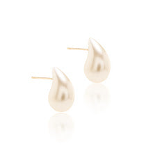 Pendientes gota perla delicada en baño de oro18k.

Joyas hipoalergicas y sin niquel.