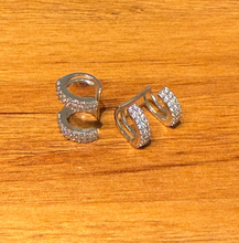 Cargar imagen en el visor de la galería, Earcuff Doble Circonitas Plata
