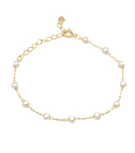 Cargar imagen en el visor de la galería, Pulsera delicada corazones perla en baño de rodio o en baño de oro 18k  15 cm + 5 cm ajustable.  Tenemos collar y pendientes para conjunto.  Joyas Hipoalergénicas y sin níquel
