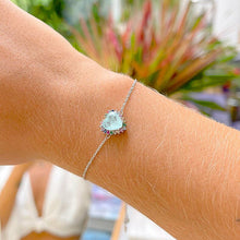 Cargar imagen en el visor de la galería, Pulsera Esmeralda Colombiana Corazón Plata925
