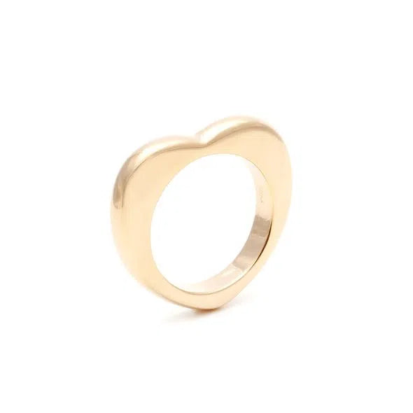 Anillo corazón vazado en baño de oro 18k. Un anillo Alianza dorado para mesclar con  otros anillos Wal Barros Brand.  Joyas Hipoalergénicas y sin níquel.  Tamaño: Aro 17 BR