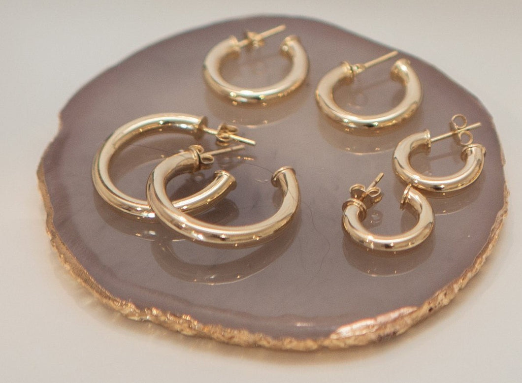 argollas finas lisas en baño de oro 18k