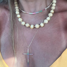 Cargar imagen en el visor de la galería, Collar Cruz colorida en plata con baño de ródio oen baño de oro18k  Tamaño ajustable 50cm  joyas hipoalergenicas y sin niquel  ¡Súper chic!
