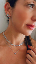 Cargar imagen en el visor de la galería, Choker Corazón Plata
